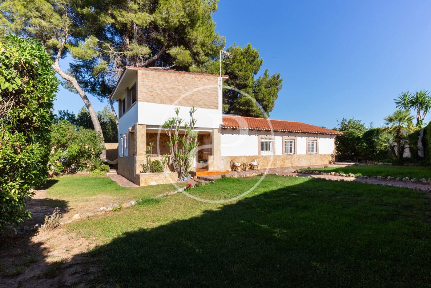 4 soveværelse Villa til salg i Riba-roja de Turia med swimmingpool - € 615.000 (Ref: 8444935)