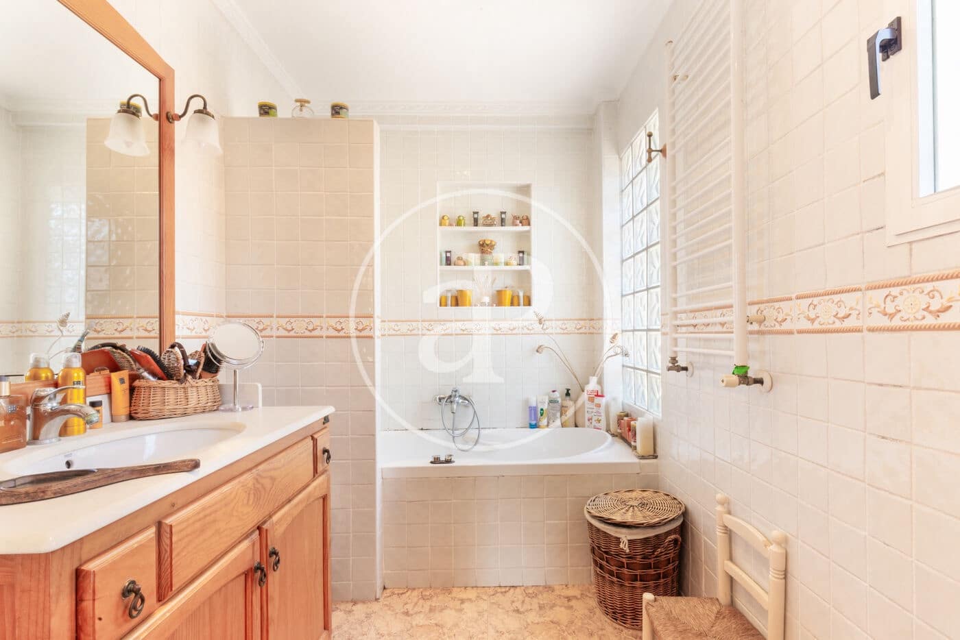 4 soveværelse Villa til salg i Riba-roja de Turia med swimmingpool - € 615.000 (Ref: 8444935)