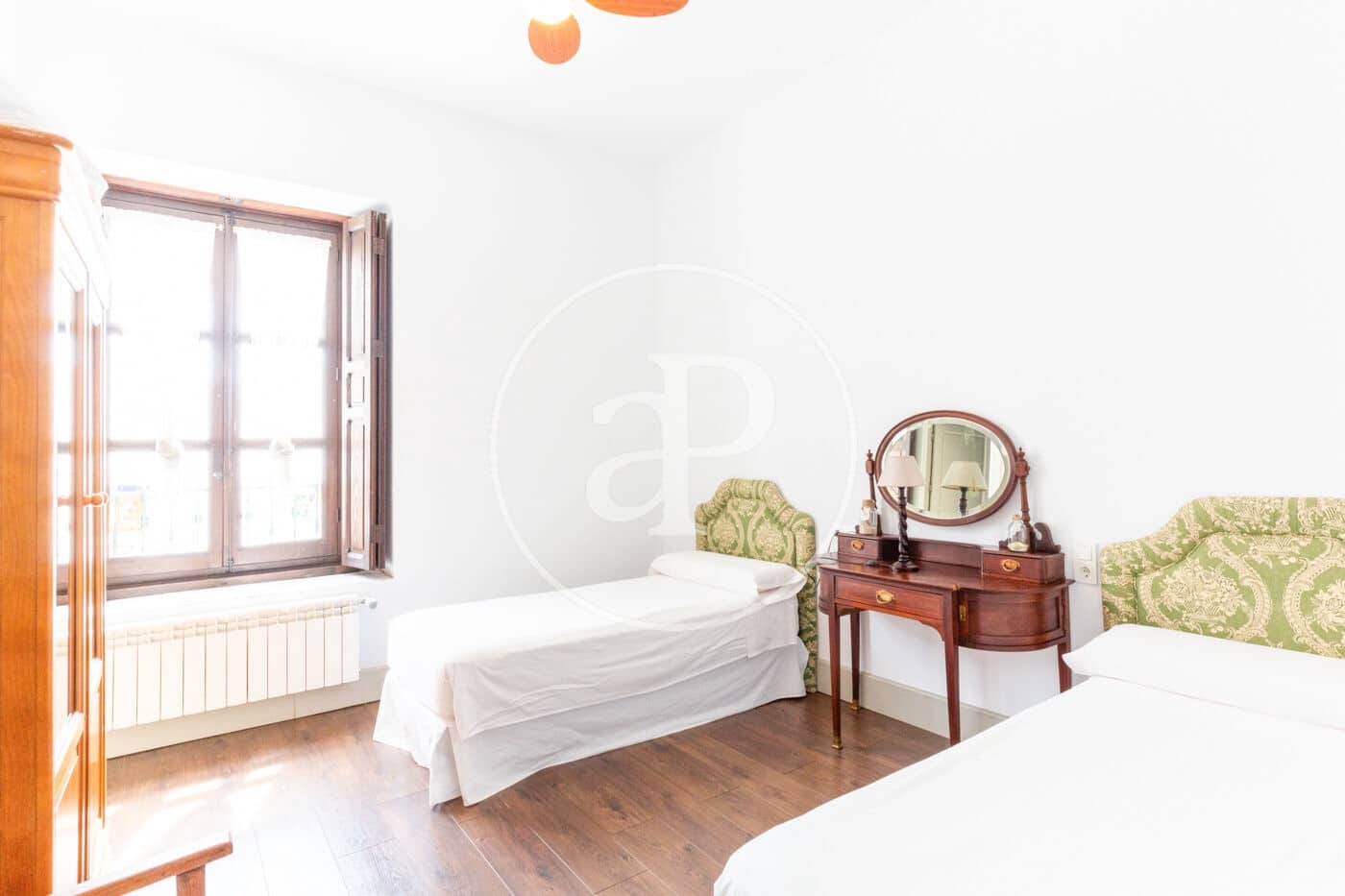 12 soverom Finca/Herregård til salgs i Utiel med svømmebasseng - € 1 350 000 (Ref: 8449255)