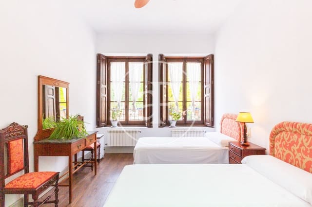 12 bedroom Finca/Country House for sale in Utiel with pool - € 1,350,000 (Ref: 8449255)