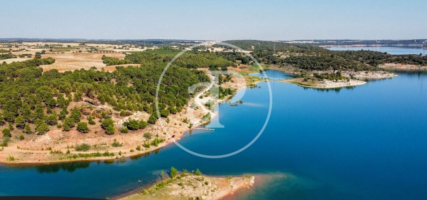 12 soverom Finca/Herregård til salgs i Utiel med svømmebasseng - € 1 350 000 (Ref: 8449255)