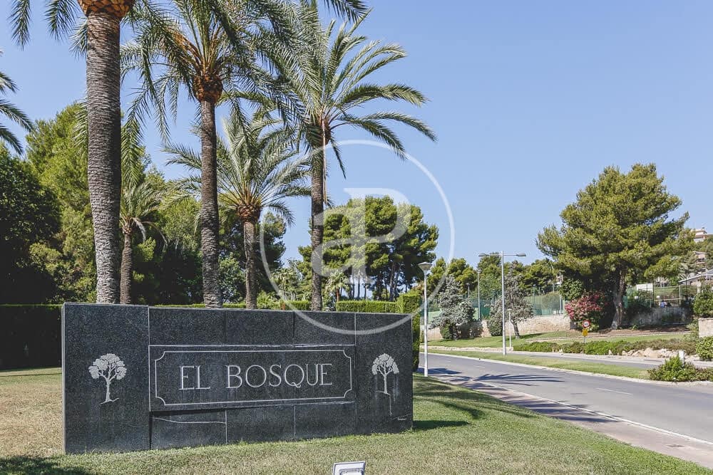 Teren niezagospodarowany na sprzedaż w Chiva - 215 000 € (Ref: 8454033)