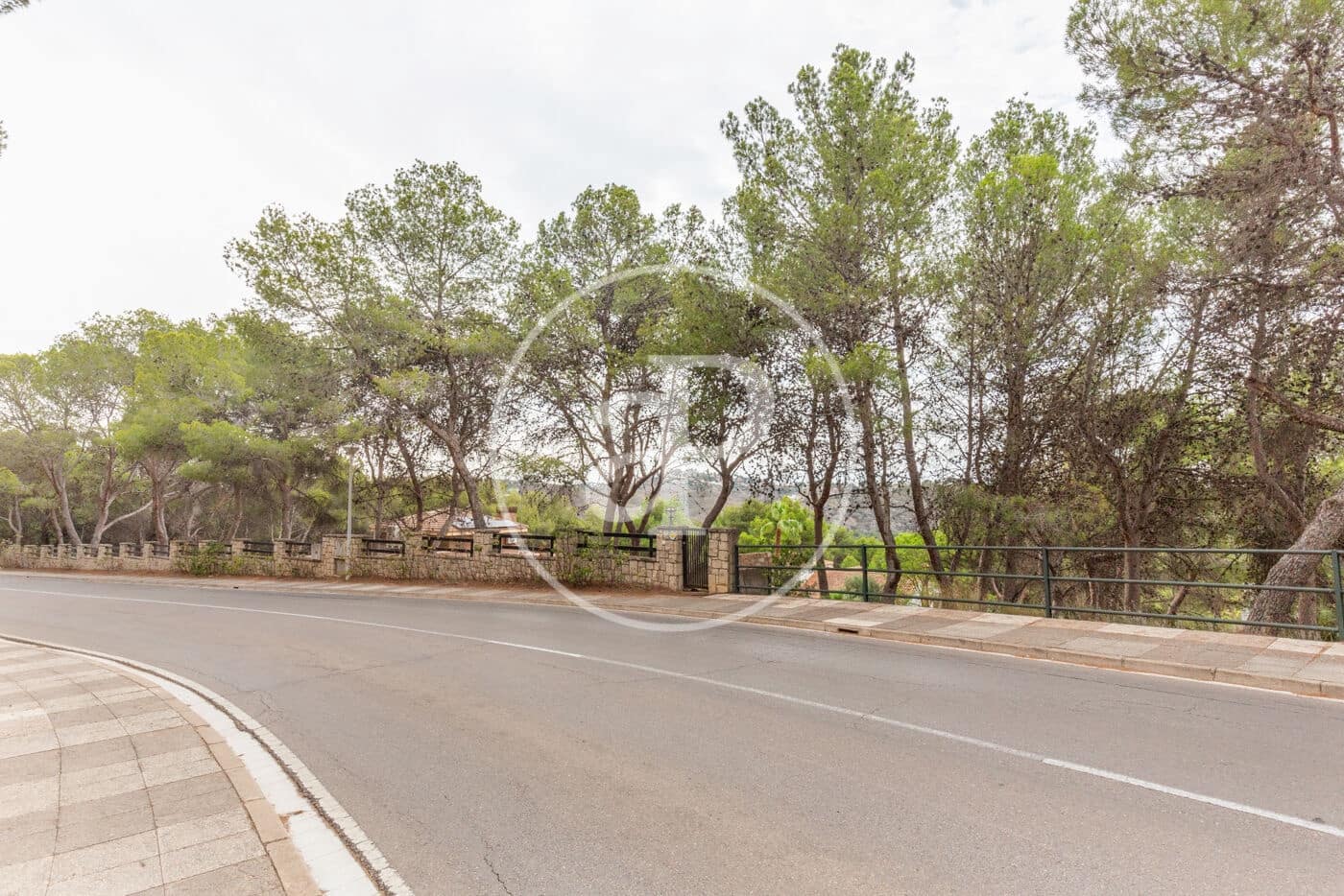 Teren niezagospodarowany na sprzedaż w Chiva - 215 000 € (Ref: 8454033)