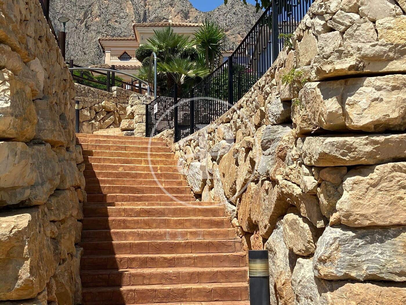 4 quarto Moradia para venda em Polop com piscina - 485 000 € (Ref: 8465947)