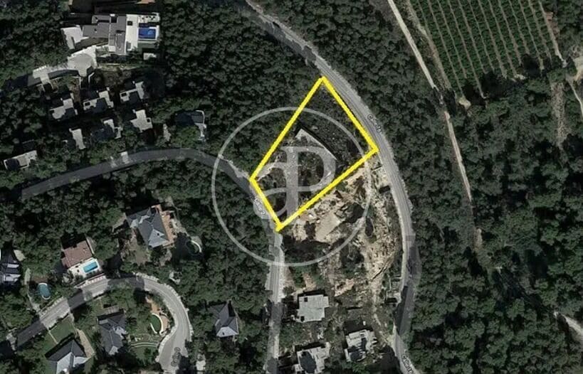 Teren niezagospodarowany na sprzedaż w Chiva - 350 000 € (Ref: 8602692)