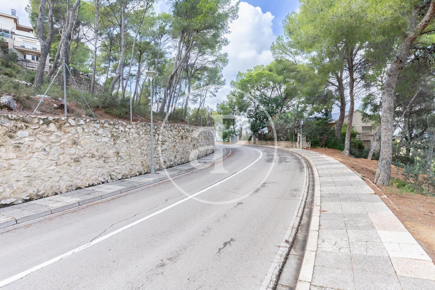 Teren niezagospodarowany na sprzedaż w Chiva - 350 000 € (Ref: 8602692)