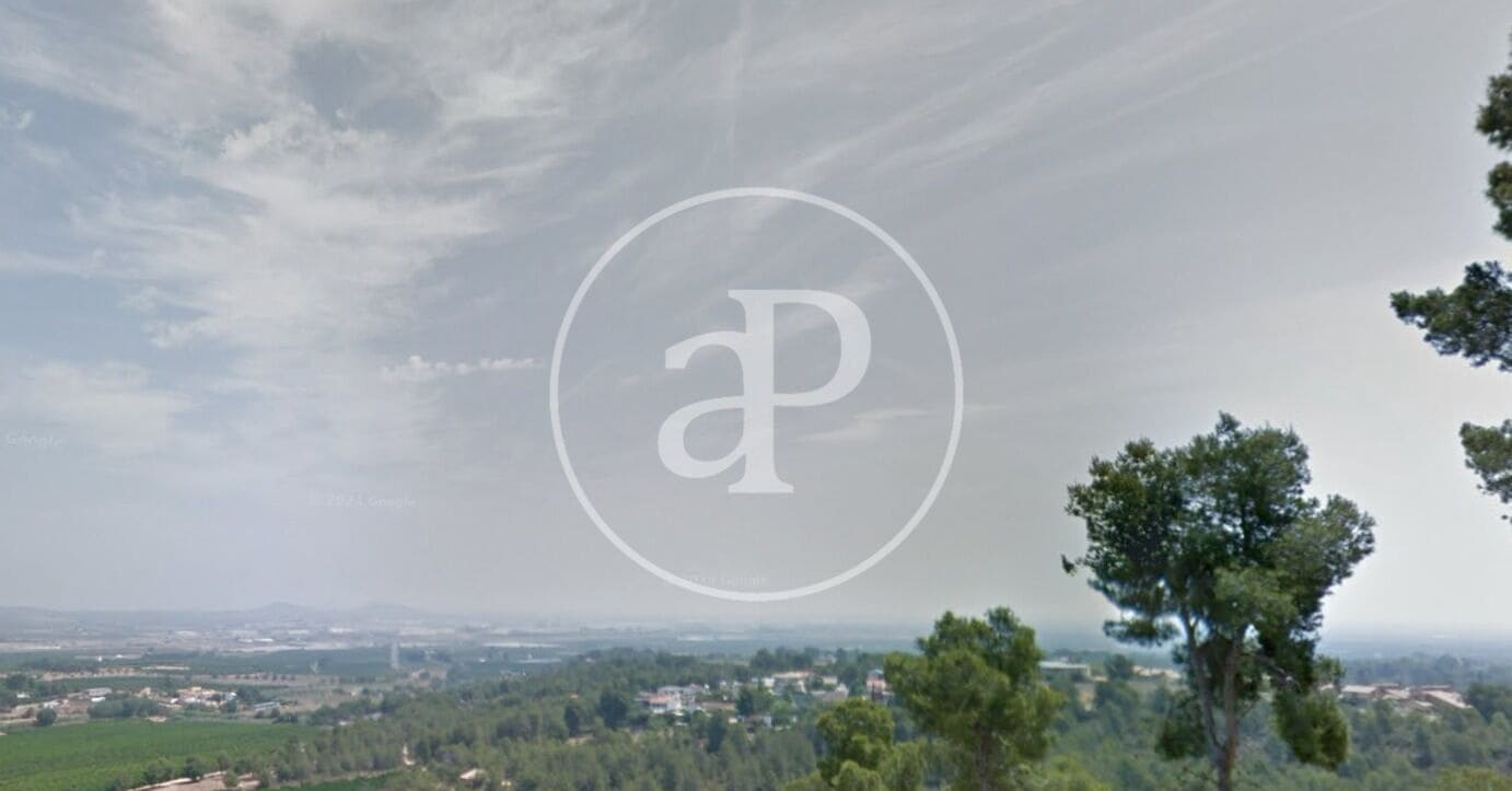 Teren niezagospodarowany na sprzedaż w Chiva - 350 000 € (Ref: 8602692)