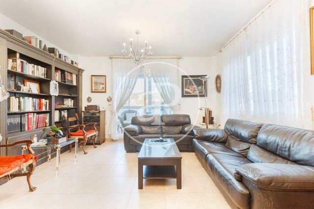 4 bedroom Villa for sale in Puçol with pool - € 485,000 (Ref: 8640068)