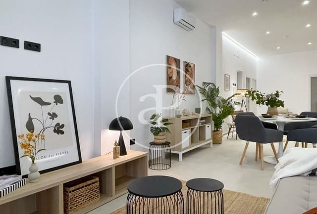 2 soverom Villa til salgs i Torrefiel, Valencia by - € 185 000 (Ref: 8655411)