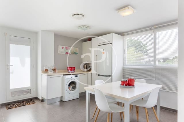 4 soverom Villa til salgs i Bétera med svømmebasseng - € 849 000 (Ref: 8686465)