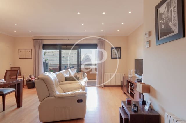 3 soveværelse Lejlighed til salg i Penya-Roja, Valencia by med swimmingpool - € 665.000 (Ref: 8708292)