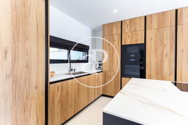 8 slaapkamer Villa te koop in Picanya met zwembad - € 940.000 (Ref: 8719362)