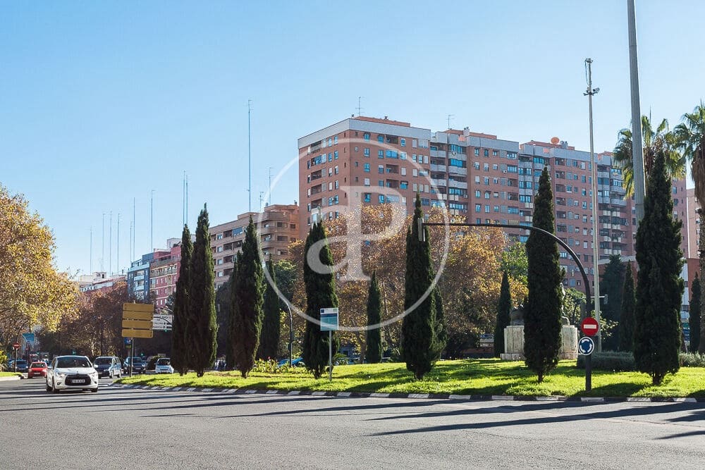 4 soveværelse Lejlighed til leje i Valencia by - € 2.000 (Ref: 8726698)