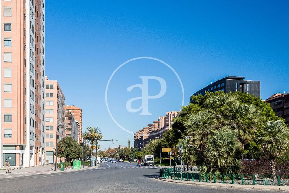 4 soveværelse Lejlighed til leje i Valencia by - € 2.000 (Ref: 8726698)