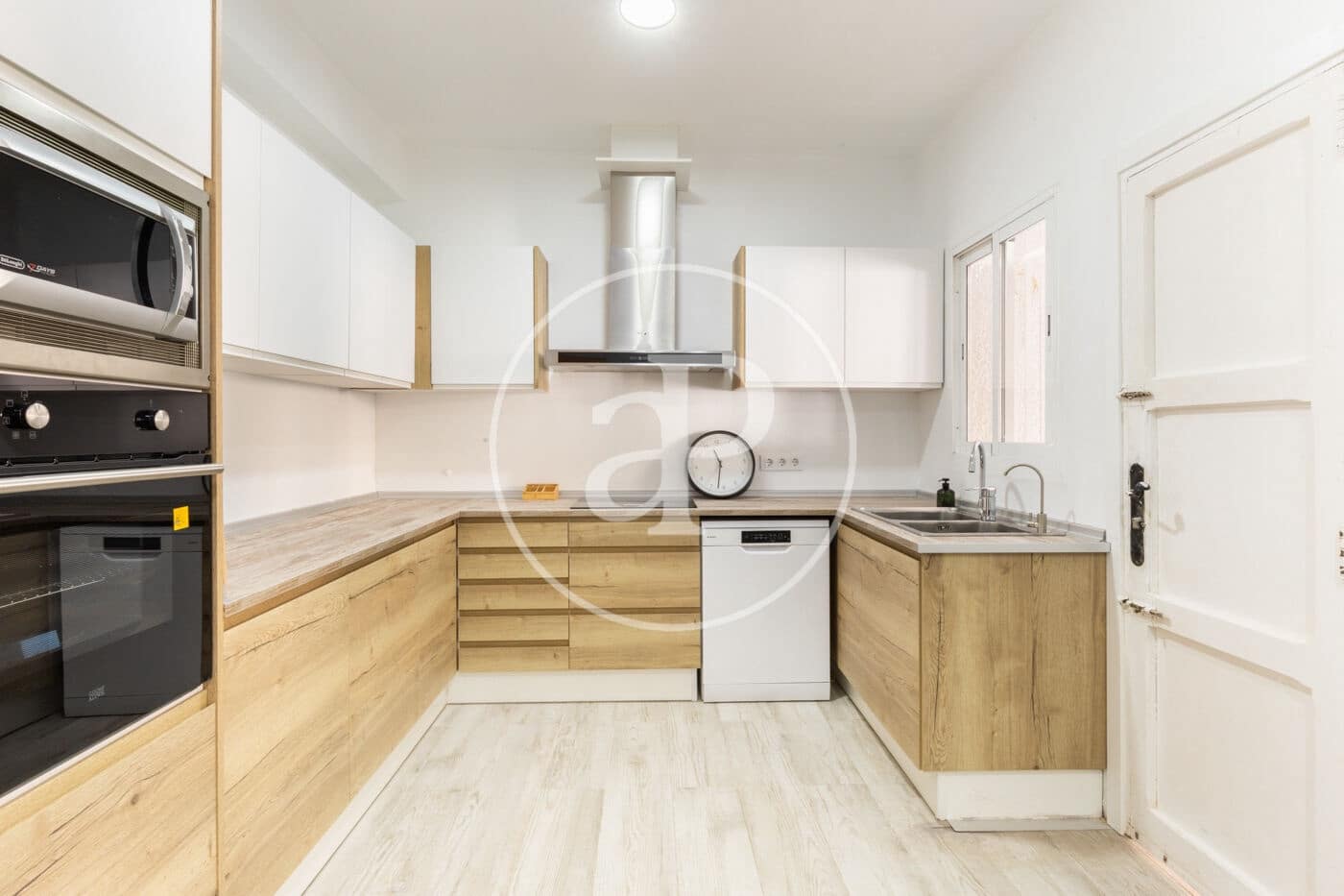 4 soverom Villa til leie i L'Eliana med svømmebasseng garasje - € 2 900 (Ref: 8726701)