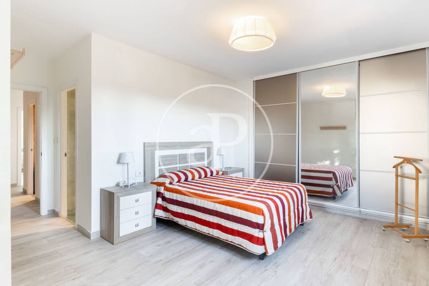 4 soverom Villa til leie i L'Eliana med svømmebasseng garasje - € 2 900 (Ref: 8726701)