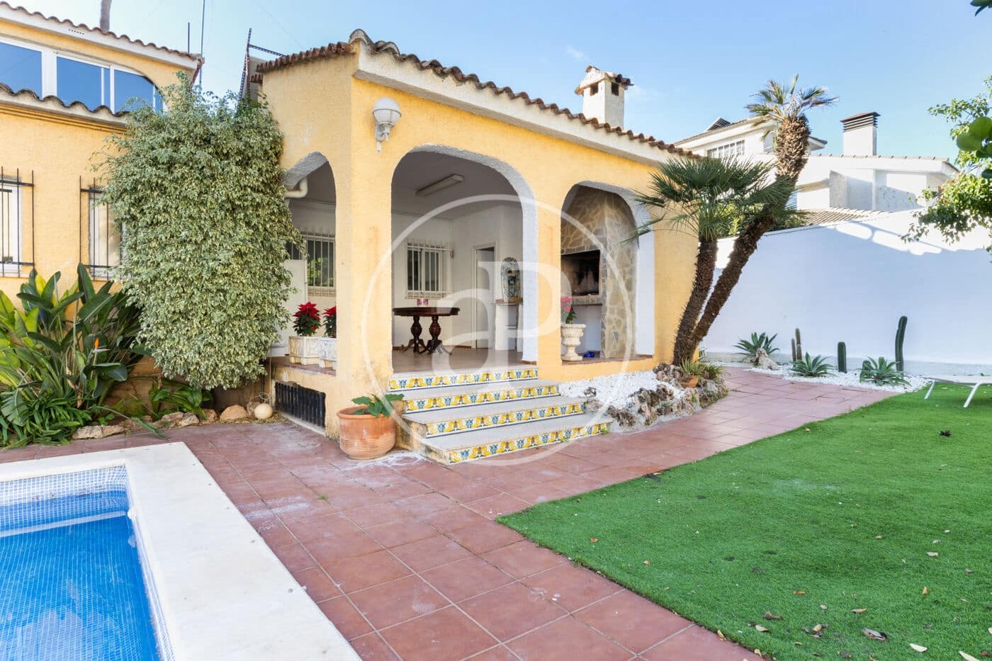 4 soverom Villa til leie i L'Eliana med svømmebasseng garasje - € 2 900 (Ref: 8726701)