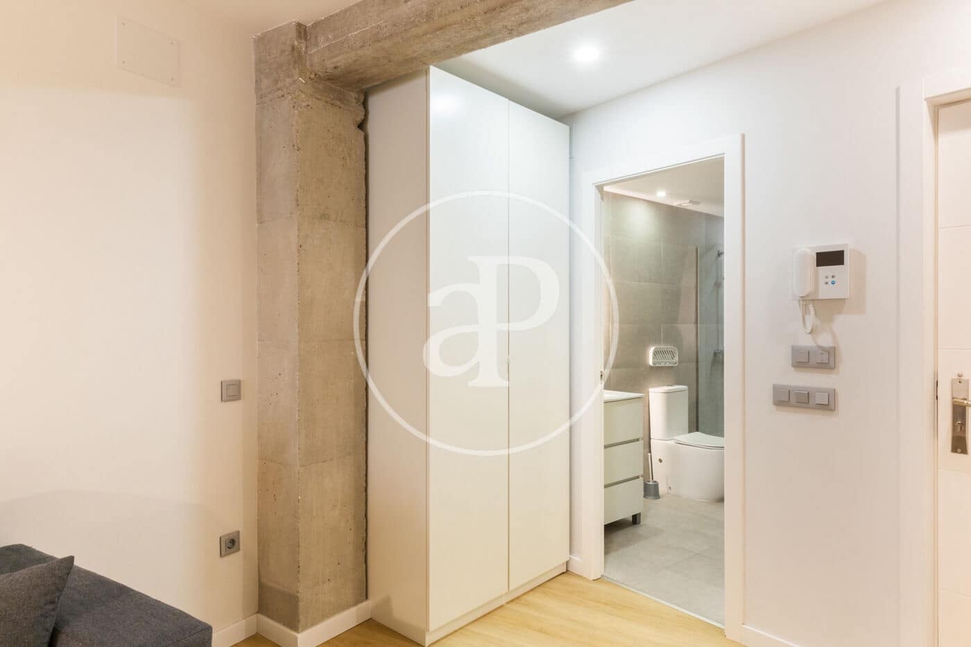 1 bedroom Villa for rent in Valencia city - € 1,200 (Ref: 8726706)