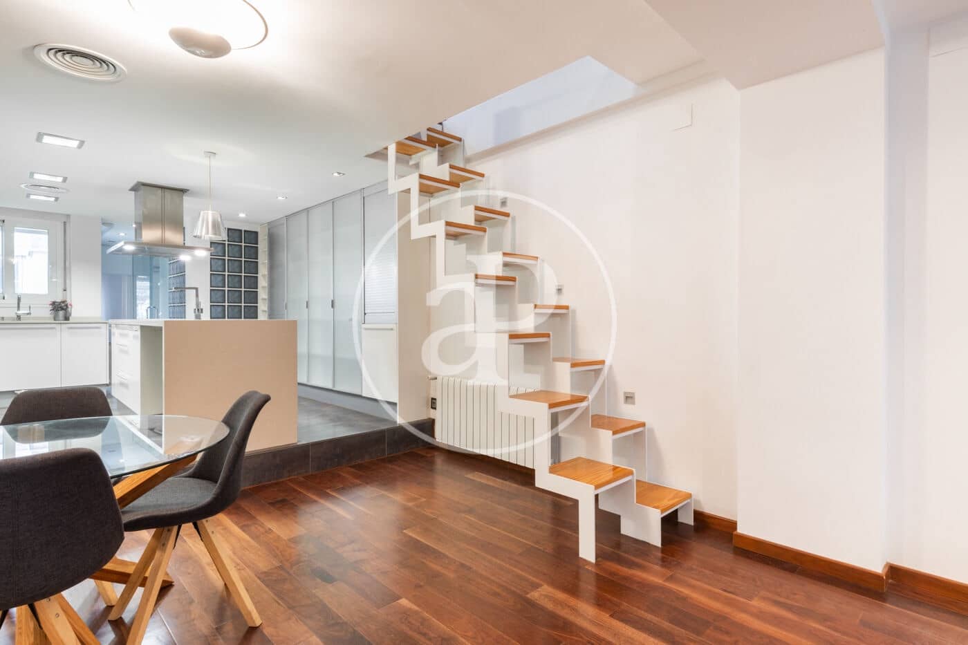 2 makuuhuone Huvila vuokrattavana paikassa Valencia kaupunki - 2 200 € (Ref: 8726724)