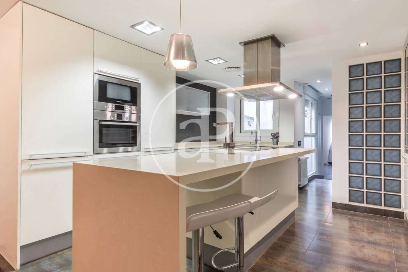 2 makuuhuone Huvila vuokrattavana paikassa Valencia kaupunki - 2 200 € (Ref: 8726724)