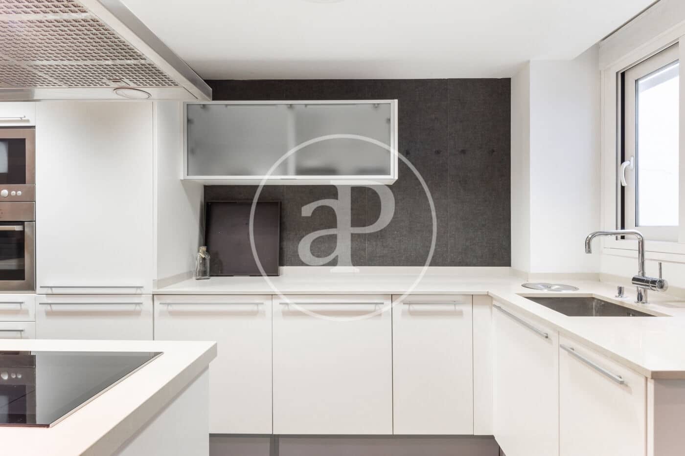 2 makuuhuone Huvila vuokrattavana paikassa Valencia kaupunki - 2 200 € (Ref: 8726724)