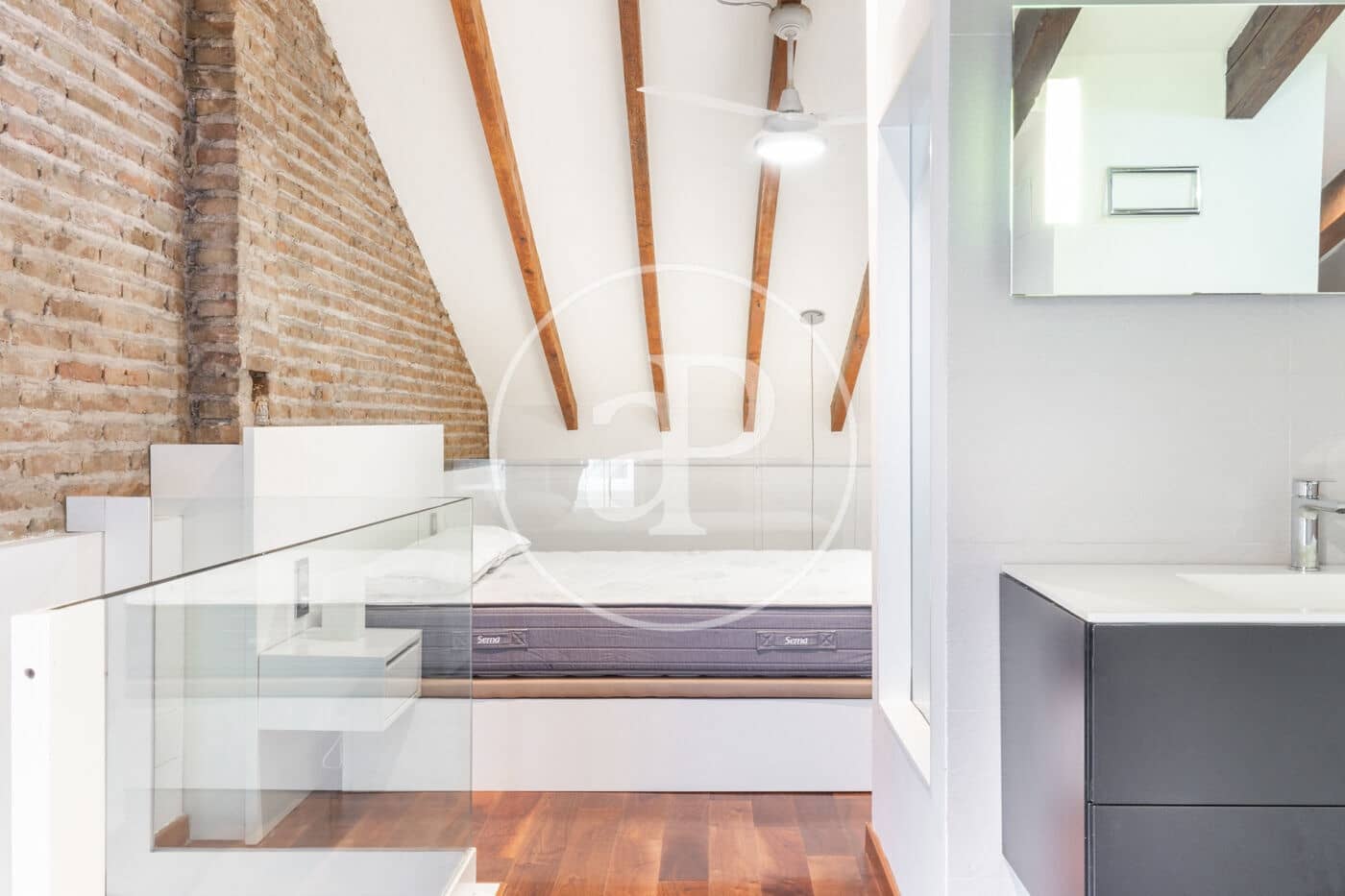 2 makuuhuone Huvila vuokrattavana paikassa Valencia kaupunki - 2 200 € (Ref: 8726724)