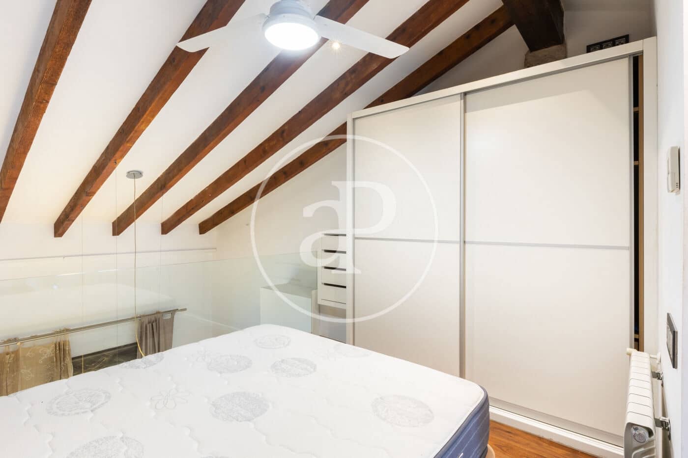 2 makuuhuone Huvila vuokrattavana paikassa Valencia kaupunki - 2 200 € (Ref: 8726724)