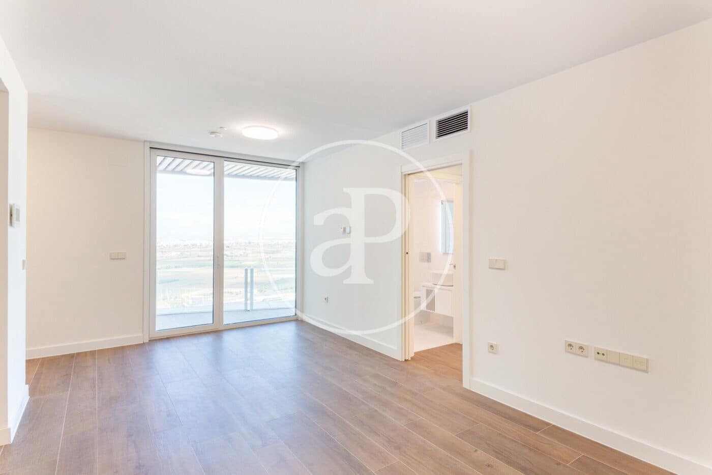 2 sypialnia Apartament do wynajęcia w Miasto Walencja z basenem - 2 900 € (Ref: 8726734)