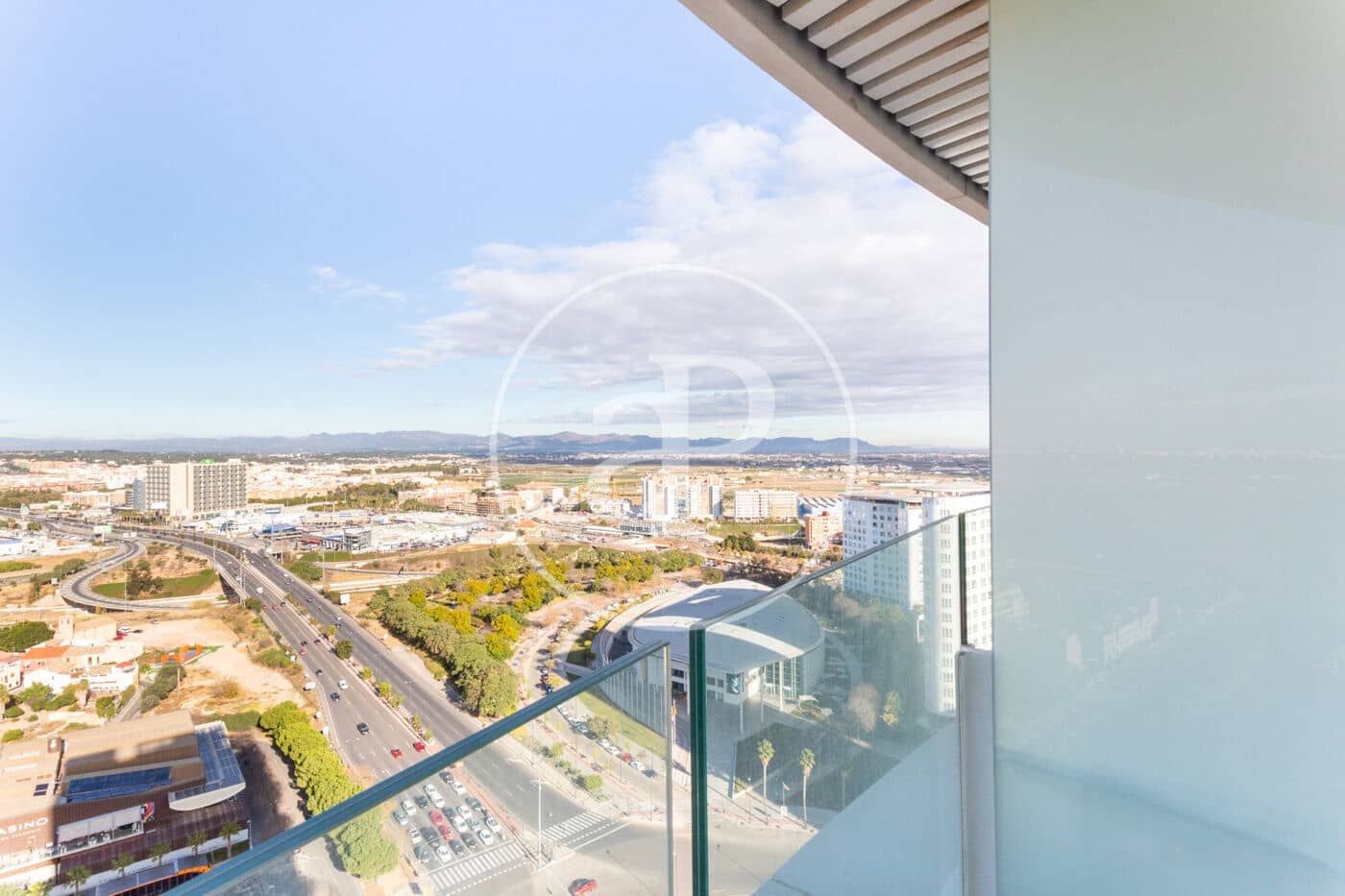 2 sypialnia Apartament do wynajęcia w Miasto Walencja z basenem - 2 900 € (Ref: 8726734)