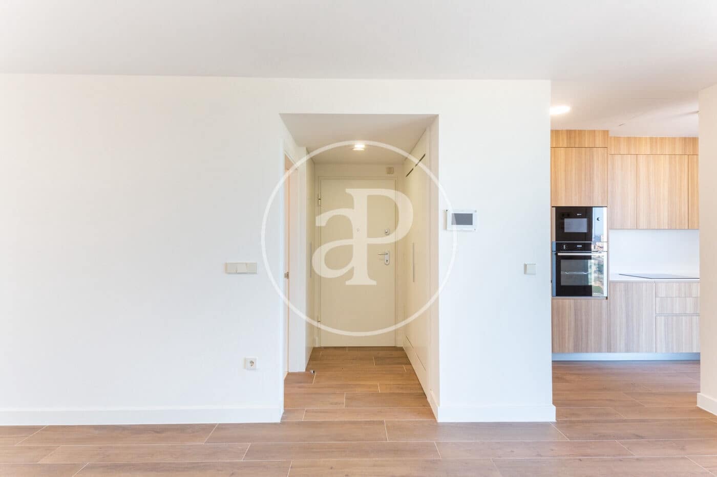 2 sypialnia Apartament do wynajęcia w Miasto Walencja z basenem - 2 900 € (Ref: 8726734)