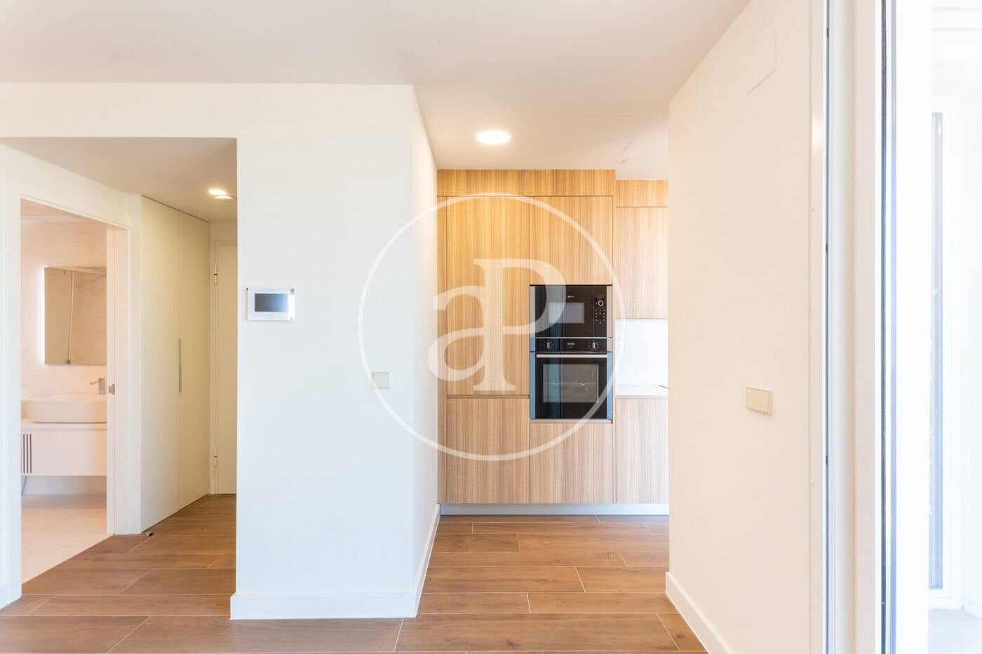 2 sypialnia Apartament do wynajęcia w Miasto Walencja z basenem - 2 900 € (Ref: 8726734)