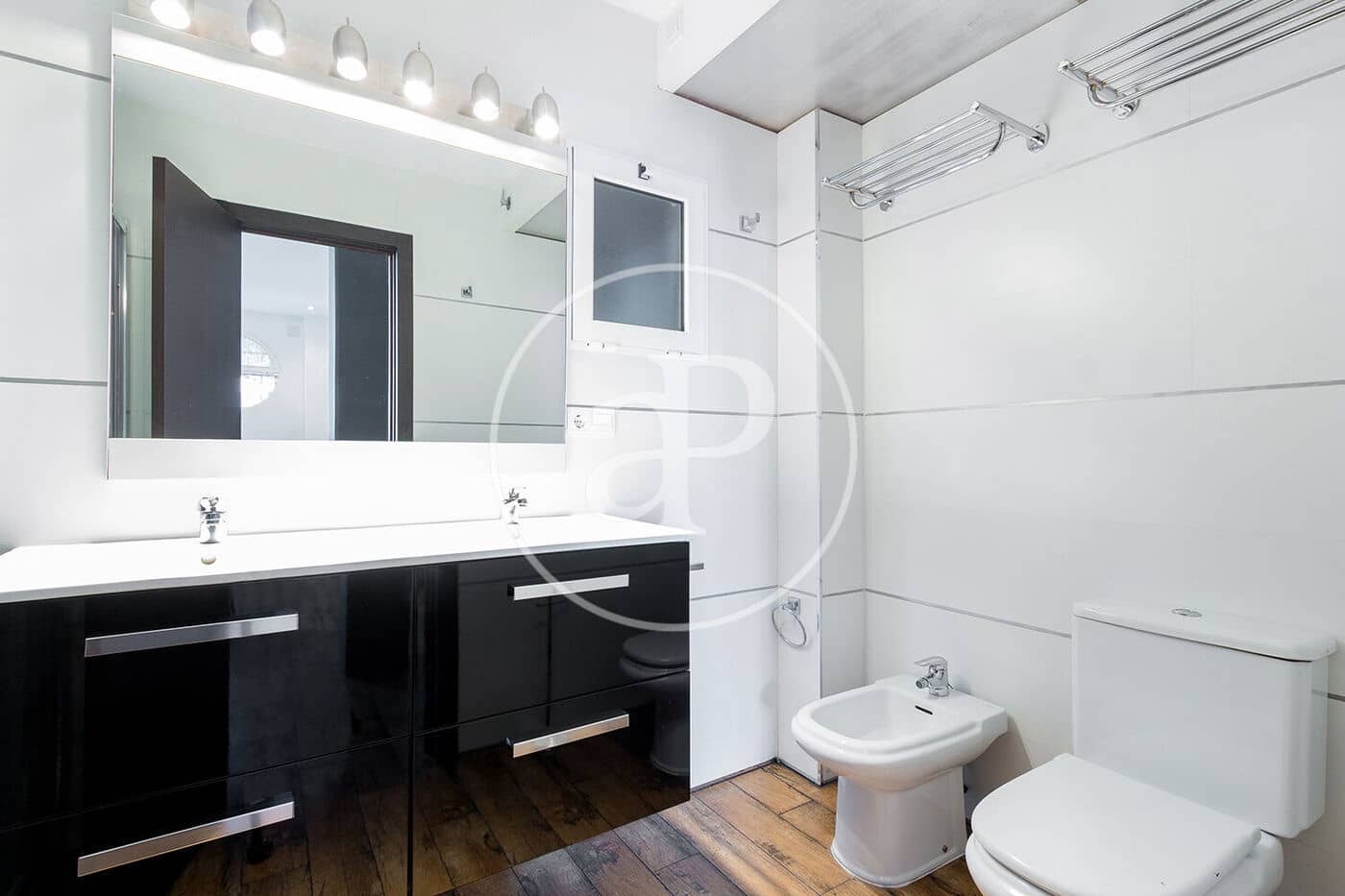 2 sypialnia Apartament do wynajęcia w Miasto Walencja - 2 200 € (Ref: 8726751)