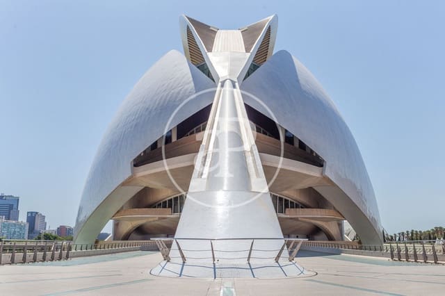 2 sovrum Lägenhet att hyra i Ciutat de les Arts i de les Ciencies, Valencia stad med garage - 1 400 € (Ref: 8726767)