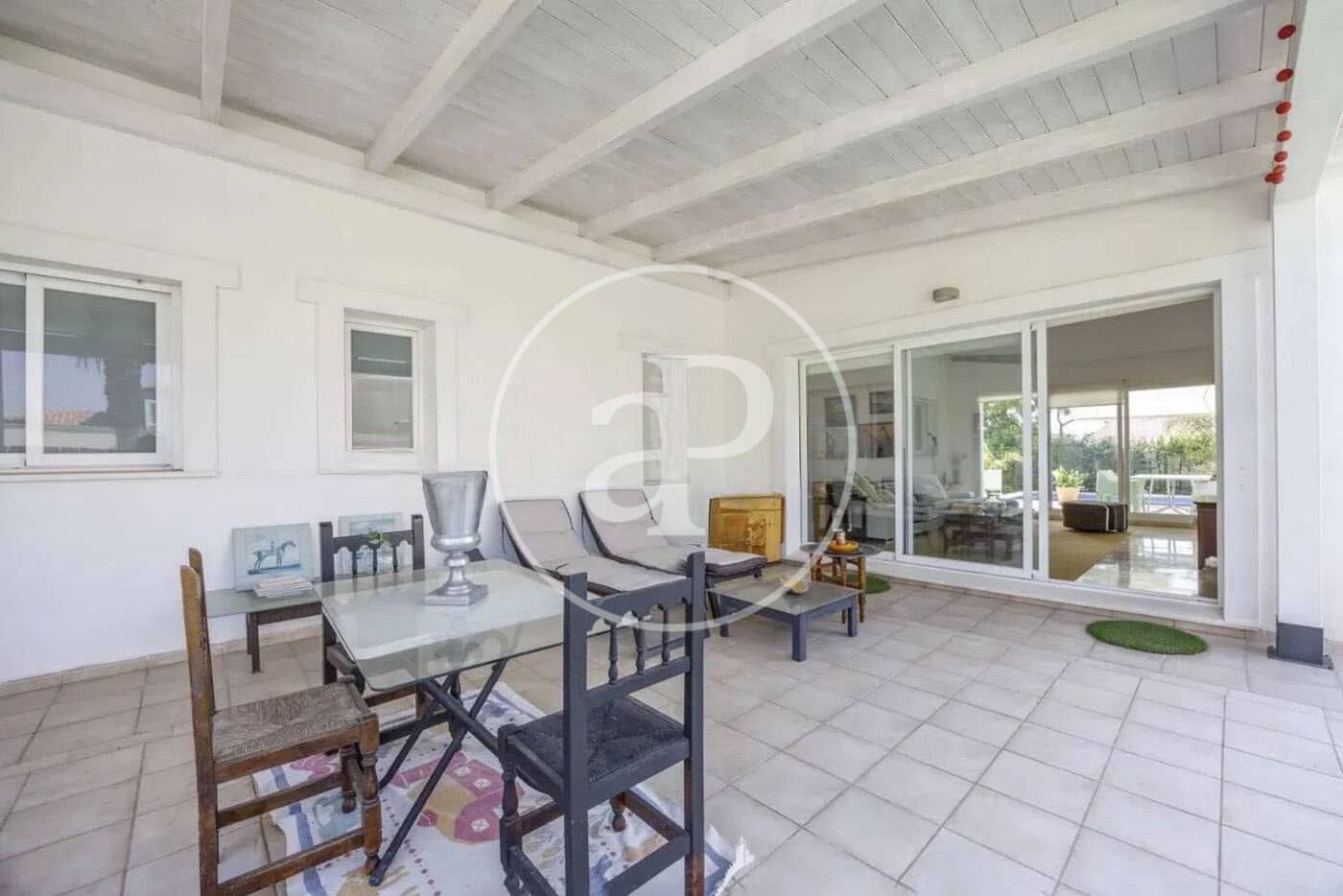 4 soveværelse Lejlighed til leje i Betera med swimmingpool - € 3.900 (Ref: 8726769)