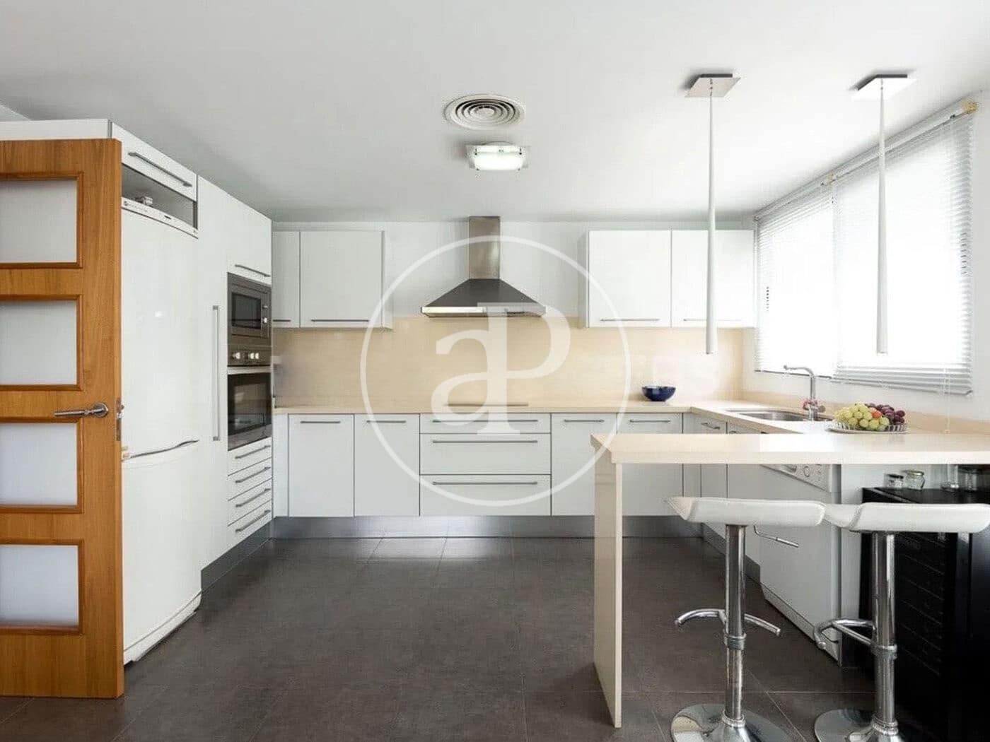 4 soveværelse Lejlighed til leje i Betera med swimmingpool - € 3.900 (Ref: 8726769)