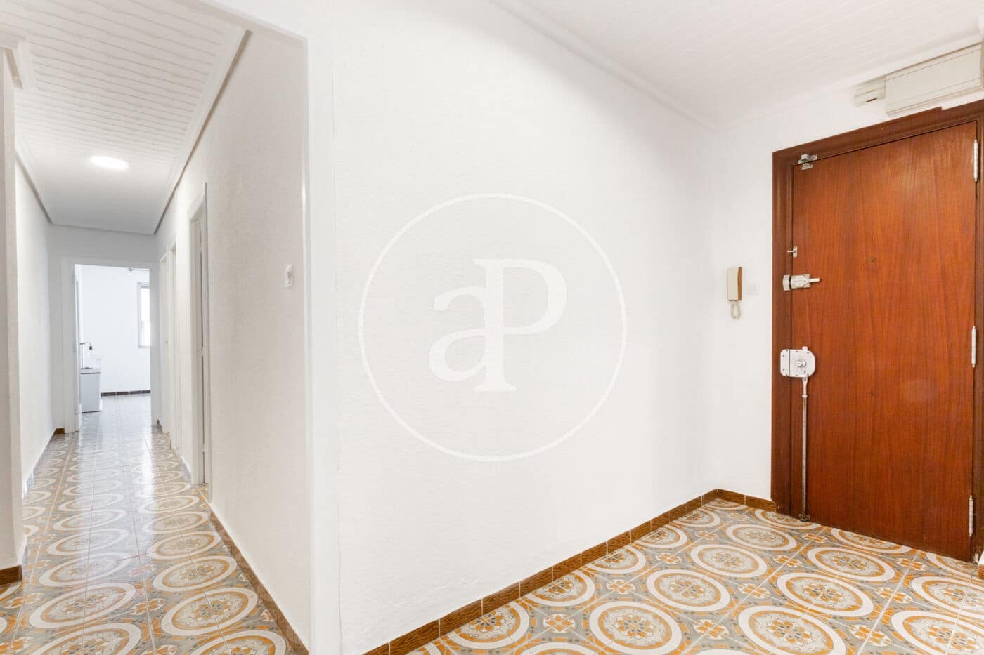 3 slaapkamer Appartement te huur in Valencia stad - € 1.350 (Ref: 8726782)