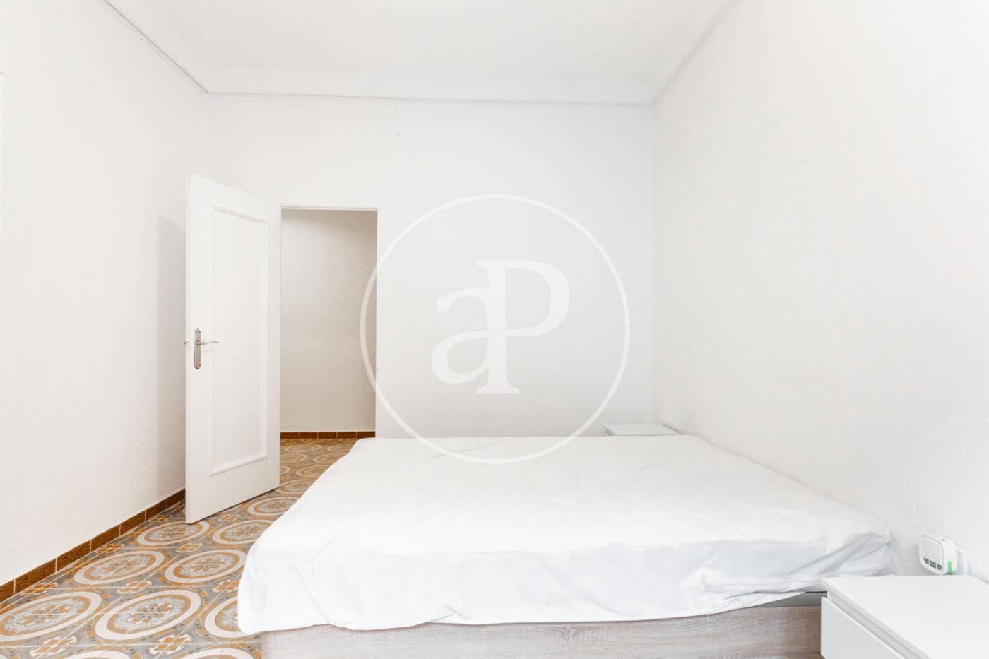 3 slaapkamer Appartement te huur in Valencia stad - € 1.350 (Ref: 8726782)