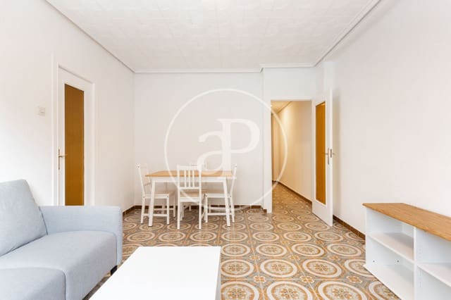 3 slaapkamer Appartement te huur in Nou Moles, Valencia stad - € 1.350 (Ref: 8726782)