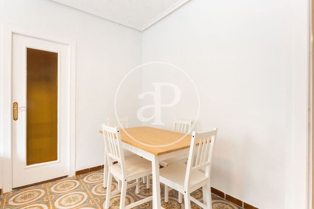 3 slaapkamer Appartement te huur in Nou Moles, Valencia stad - € 1.350 (Ref: 8726782)