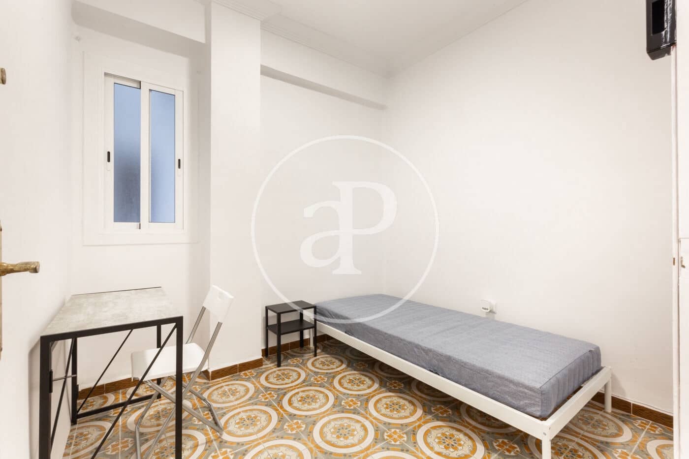 3 slaapkamer Appartement te huur in Valencia stad - € 1.350 (Ref: 8726782)