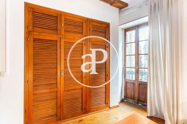 1 bedroom Apartment for rent in El Carme, Valencia city - € 1,200 (Ref: 8726792)