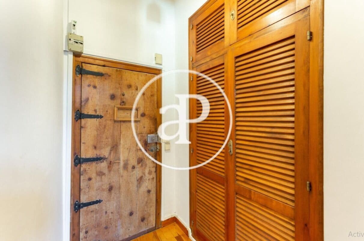 1 sypialnia Apartament do wynajęcia w Miasto Walencja - 1 200 € (Ref: 8726792)