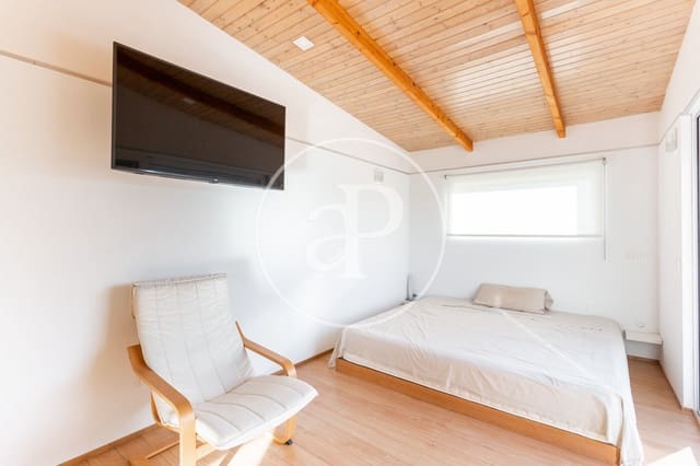 3 bedroom Penthouse for rent in La Pobla de Farnals with pool - € 1,850 (Ref: 8726793)