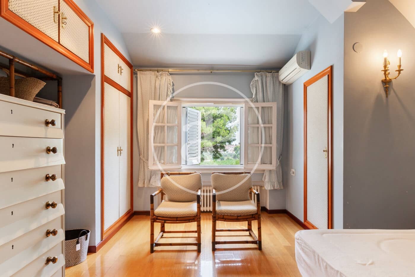 5 slaapkamer Appartement te huur in Betera met zwembad garage - € 3.500 (Ref: 8726803)