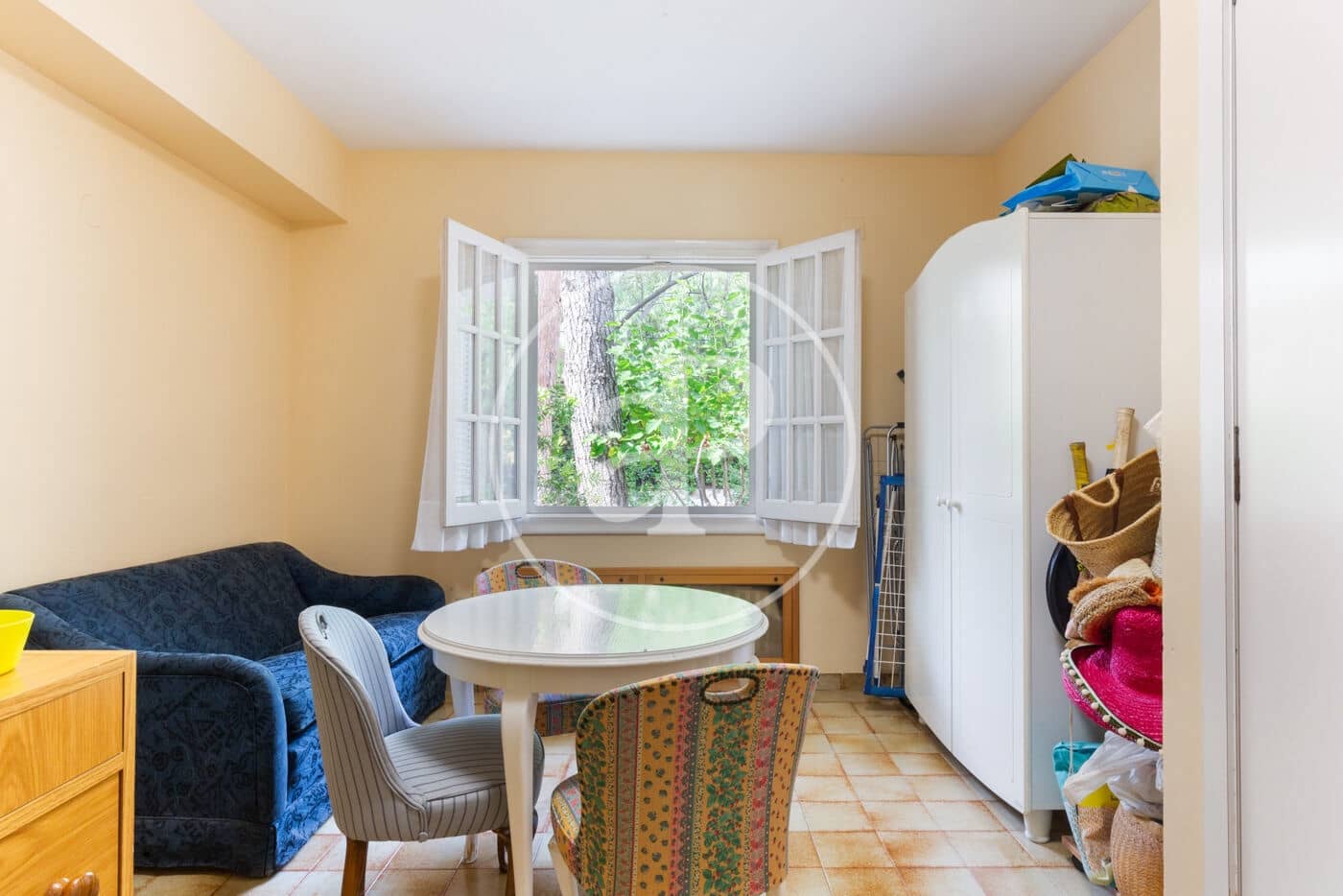 5 slaapkamer Appartement te huur in Betera met zwembad garage - € 3.500 (Ref: 8726803)