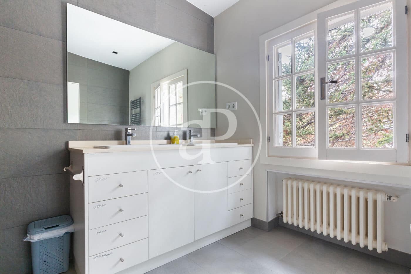 5 slaapkamer Appartement te huur in Betera met zwembad garage - € 3.500 (Ref: 8726803)
