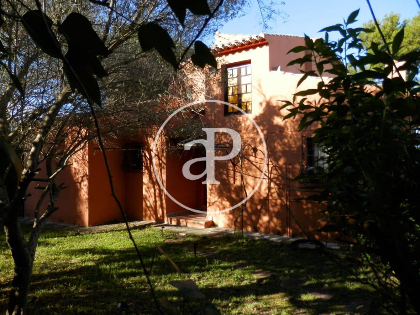 4 soveværelse Villa til leje i Javea / Xabia med swimmingpool - € 2.700 (Ref: 8726805)