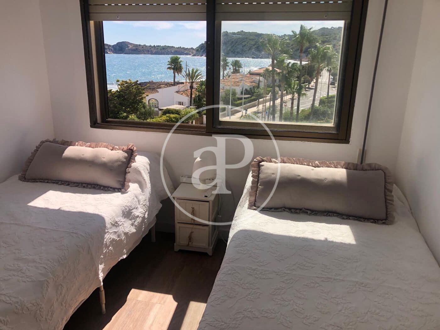 2 soveværelse Lejlighed til leje i Javea / Xabia med swimmingpool - € 1.100 (Ref: 8726837)