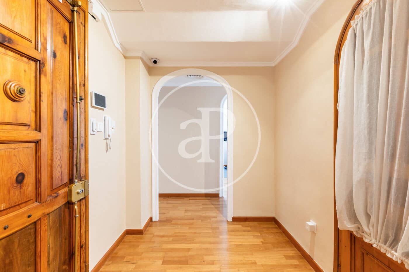 4 sovrum Lägenhet att hyra i Valencia stad - 4 300 € (Ref: 8726843)