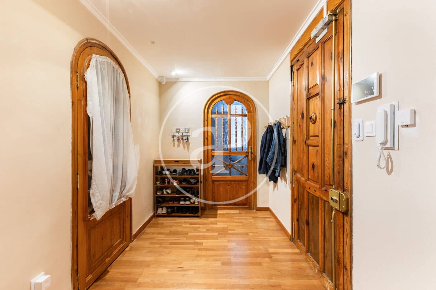 4 sovrum Lägenhet att hyra i Valencia stad - 4 300 € (Ref: 8726843)